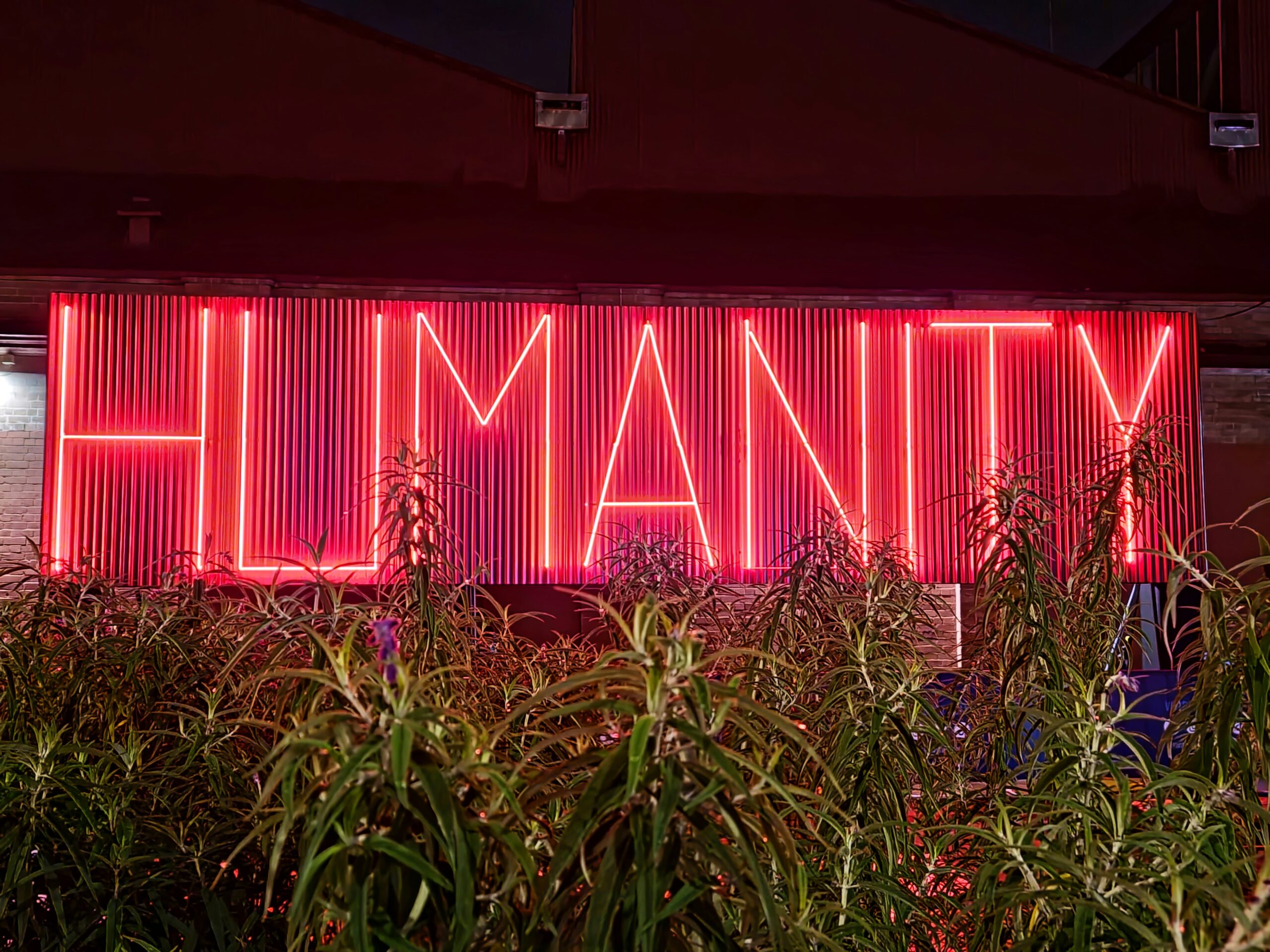 மனிதாபிமானம்